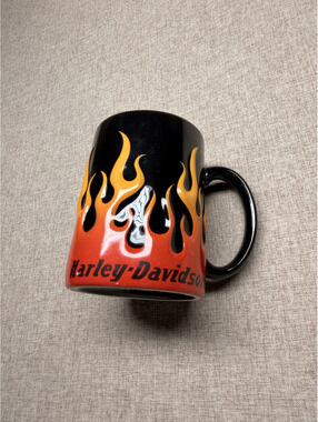 Vintage 2002 Harley Davidson 3D Sculpted Raised Flame Coffee Mug Yellow Interior
